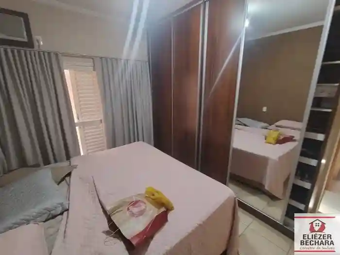 Casa com 3 quartos à venda, 190m² — foto 24 de 37