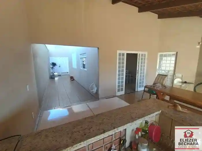 Casa com 3 quartos à venda, 190m² — foto 5 de 37