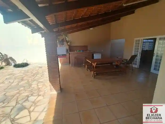 Casa com 3 quartos à venda, 190m² — foto 11 de 37