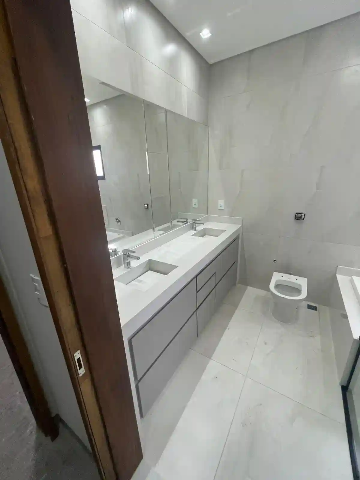Casa de Condomínio com 3 quartos à venda, 220m² — foto 22 de 30