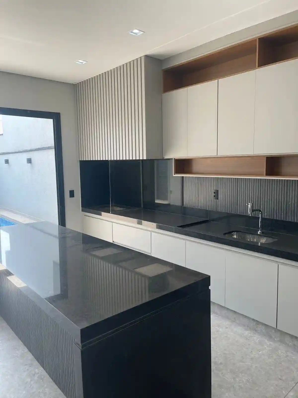 Casa de Condomínio com 3 quartos à venda, 220m² — foto 28 de 30