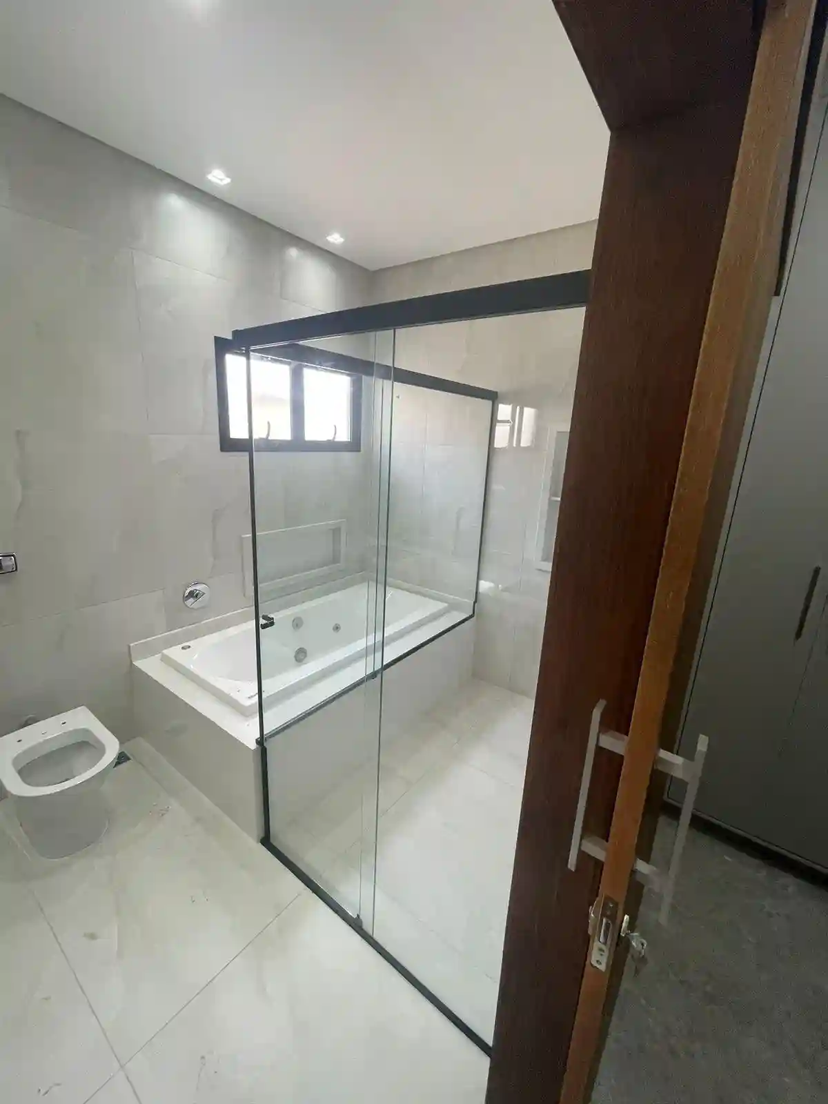 Casa de Condomínio com 3 quartos à venda, 220m² — foto 23 de 30