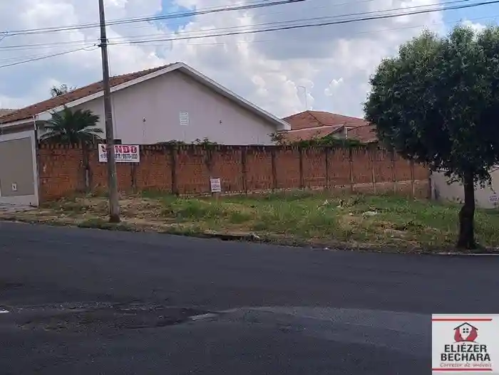 Terreno / Lote / Condomínio  à venda, 450m² — foto 4 de 4