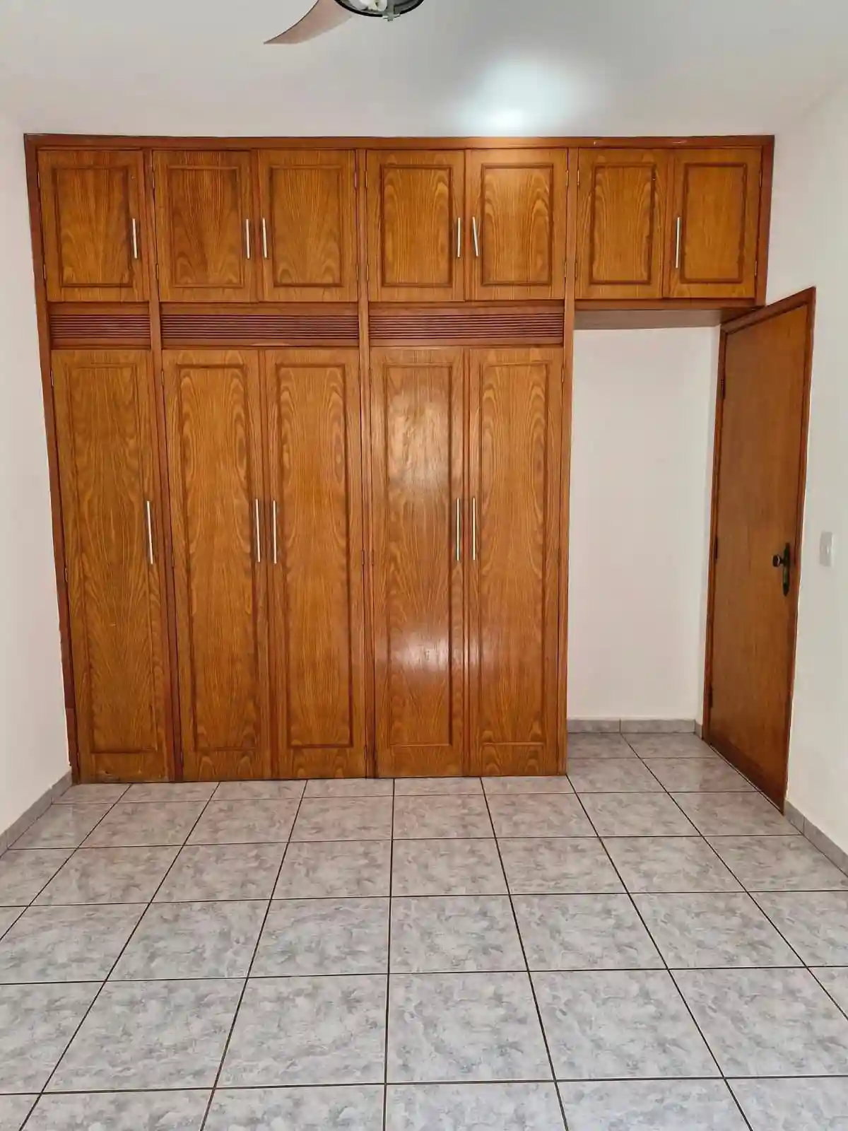 Casa com 3 quartos à venda, 360m² — foto 14 de 25