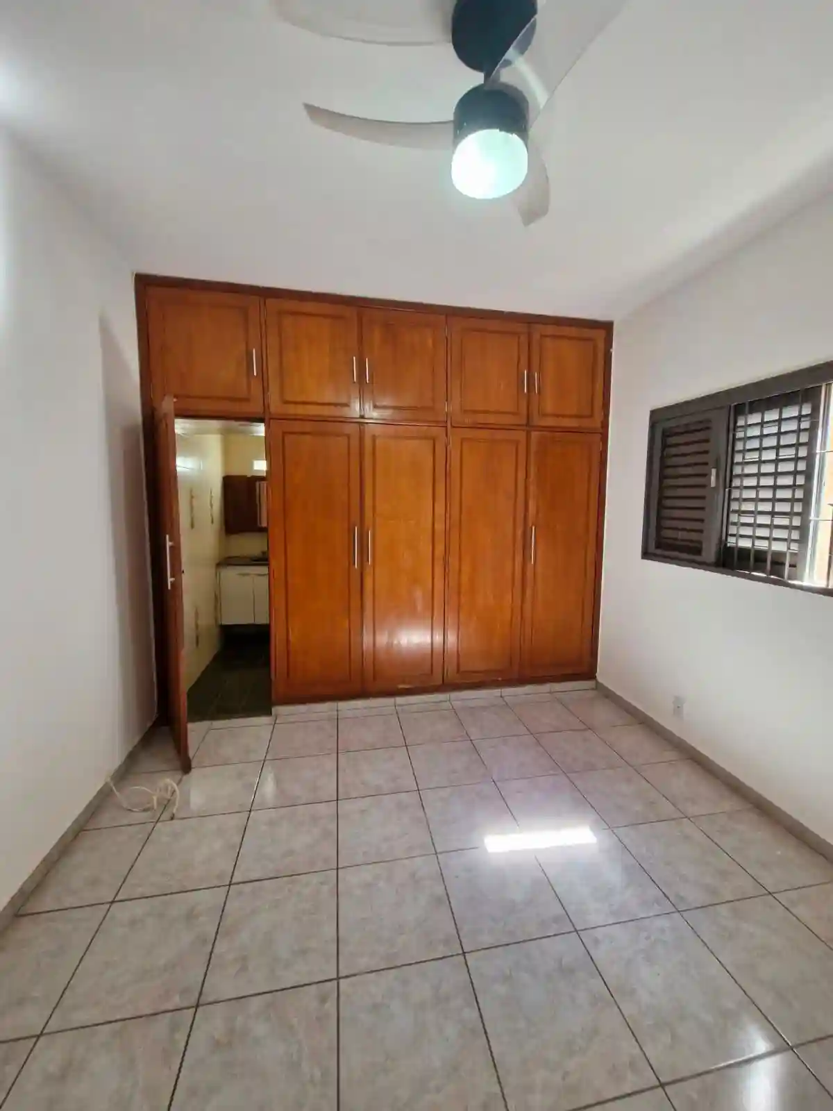 Casa com 3 quartos à venda, 360m² — foto 24 de 25