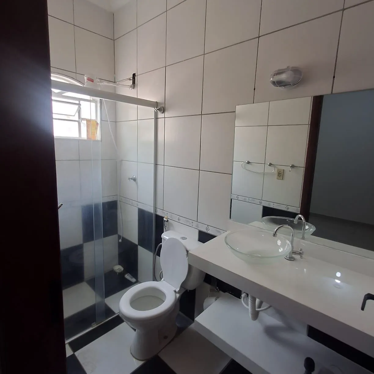 Casa com 3 quartos à venda, 250m² — foto 19 de 30