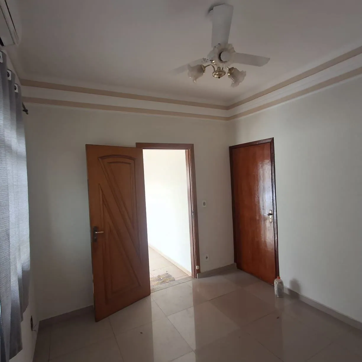 Casa com 3 quartos à venda, 250m² — foto 26 de 30