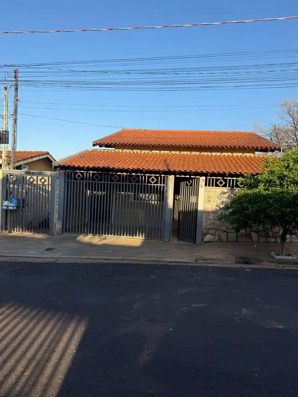 Casa com 2 quartos à venda, 144m² — foto 1 de 16