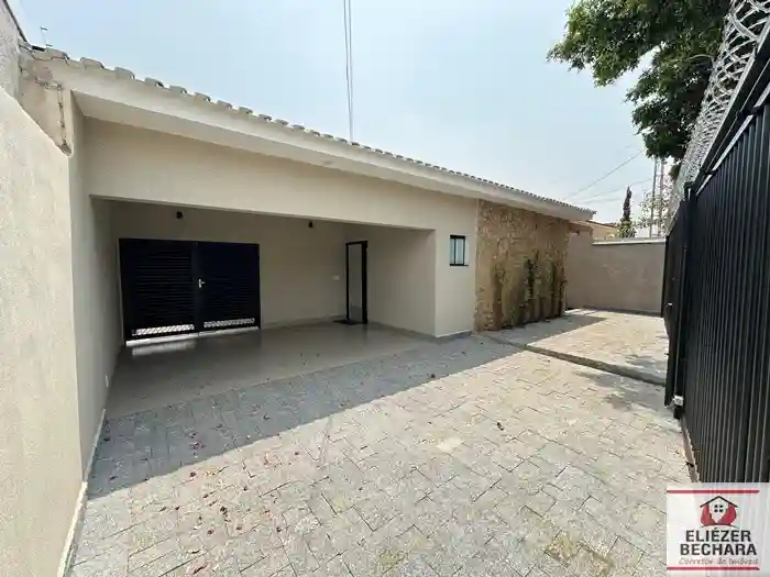 Casa com 3 quartos à venda, 230m² — foto 3 de 27