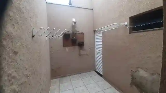 Casa com 2 quartos à venda, 300m² — foto 16 de 17