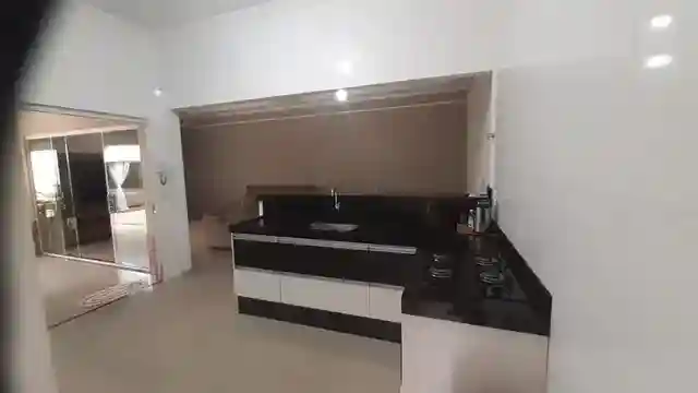 Casa com 2 quartos à venda, 300m² — foto 6 de 17