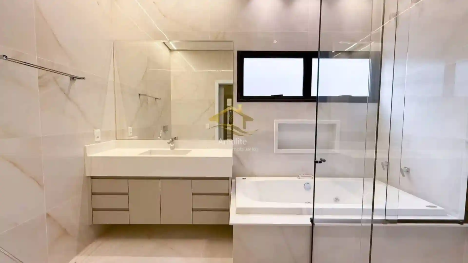 Casa de Condomínio com 3 quartos à venda, 235m² — foto 14 de 25