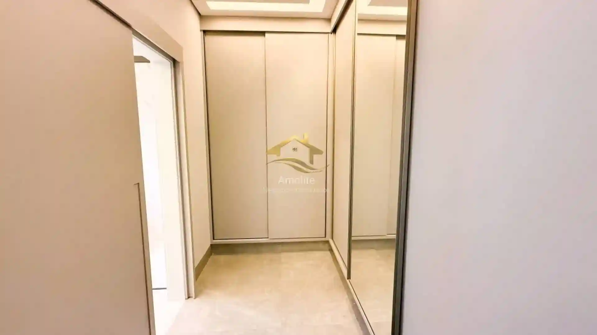 Casa de Condomínio com 3 quartos à venda, 235m² — foto 11 de 25