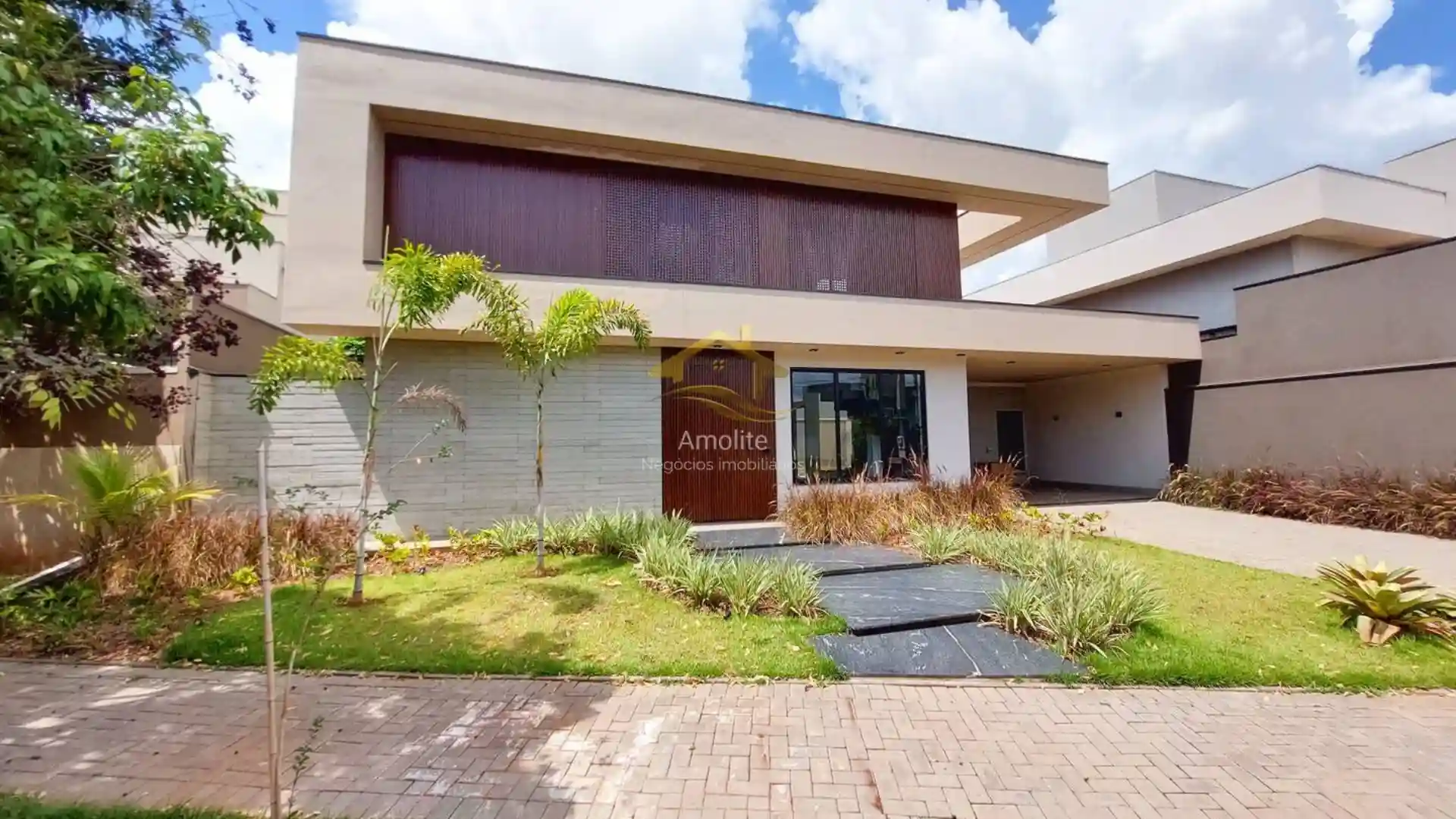 Casa de Condomínio com 3 quartos à venda, 235m² — foto 3 de 25