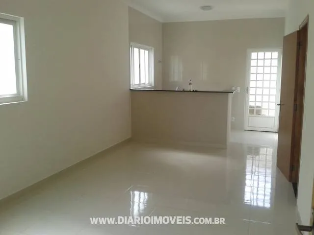Casa à venda — foto 2 de 2