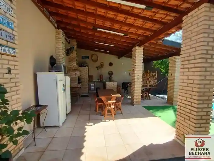 Casa com 3 quartos à venda, 200m² — foto 5 de 52