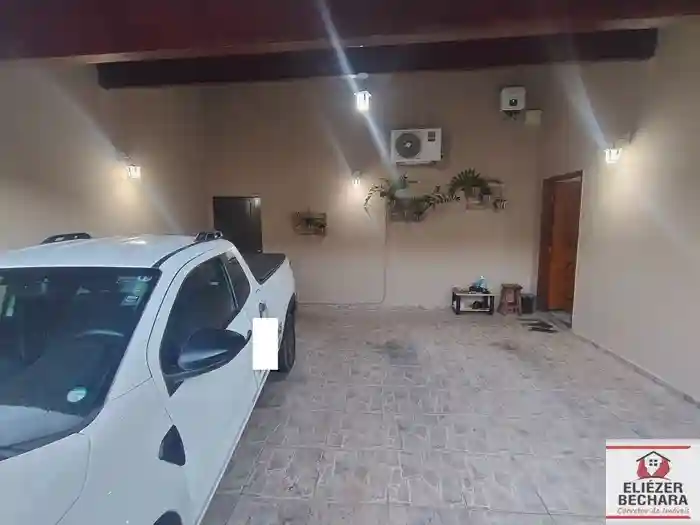 Casa com 3 quartos à venda, 200m² — foto 51 de 52