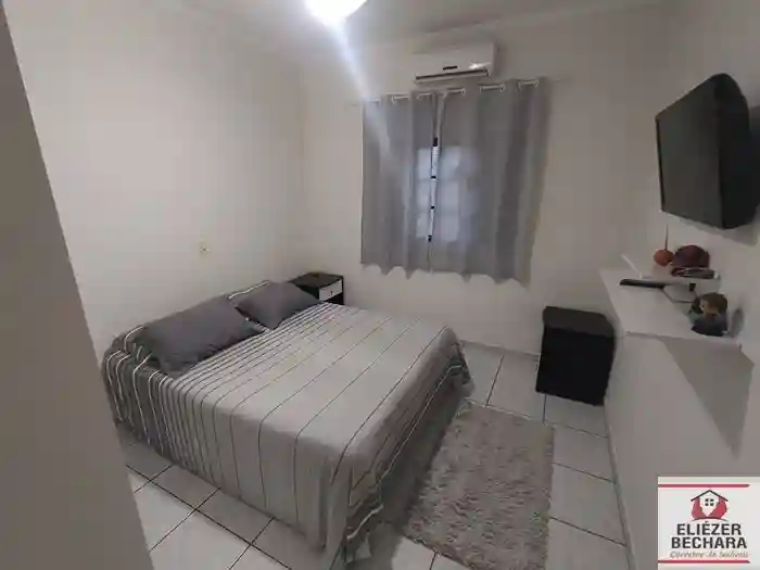 Casa com 3 quartos à venda, 200m² — foto 43 de 52