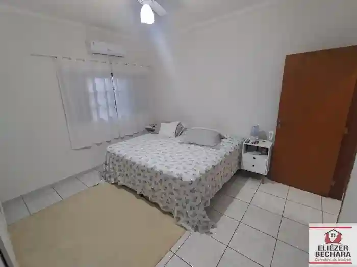 Casa com 3 quartos à venda, 200m² — foto 42 de 52
