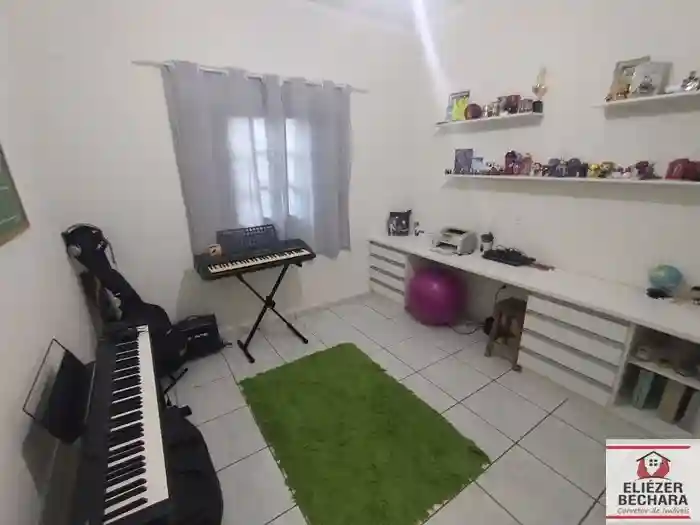 Casa com 3 quartos à venda, 200m² — foto 46 de 52
