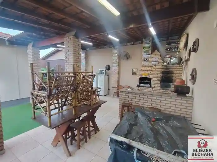 Casa com 3 quartos à venda, 200m² — foto 22 de 52