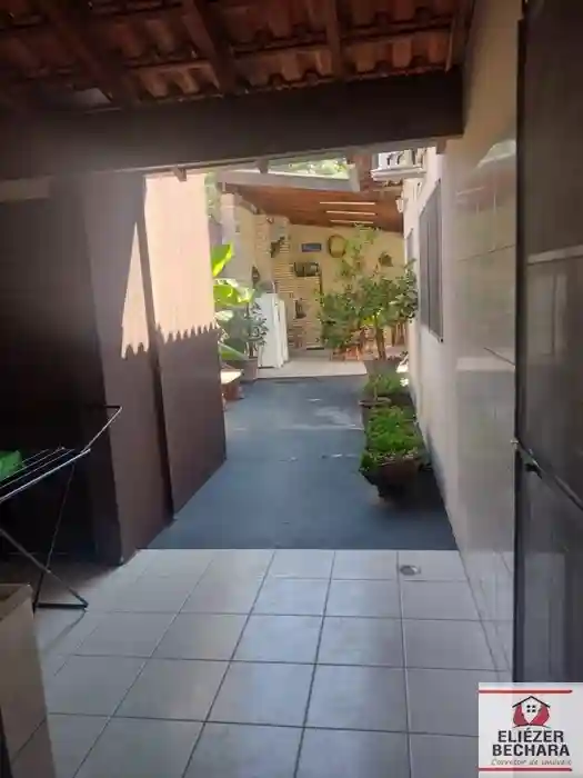 Casa com 3 quartos à venda, 200m² — foto 13 de 52