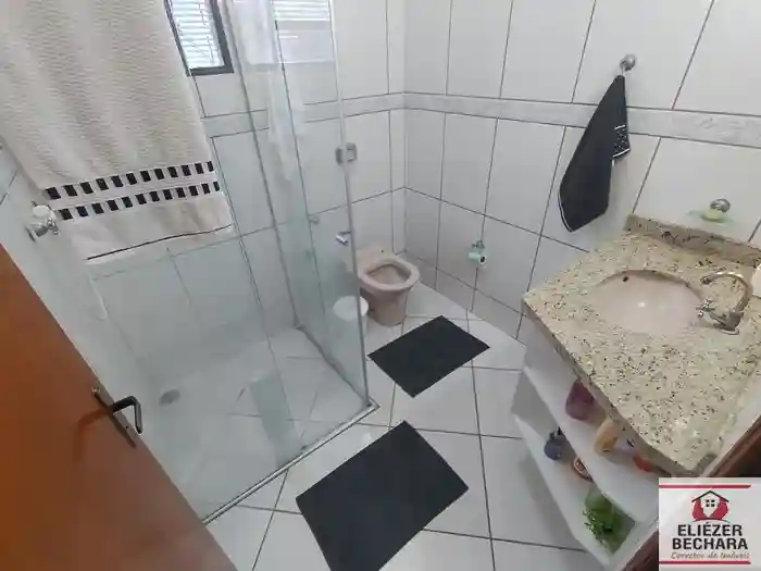 Casa com 3 quartos à venda, 200m² — foto 45 de 52