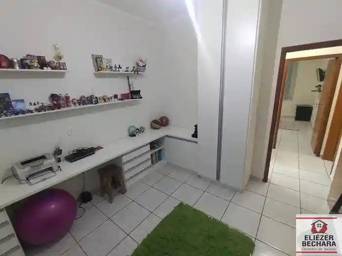 Casa com 3 quartos à venda, 200m² — foto 47 de 52
