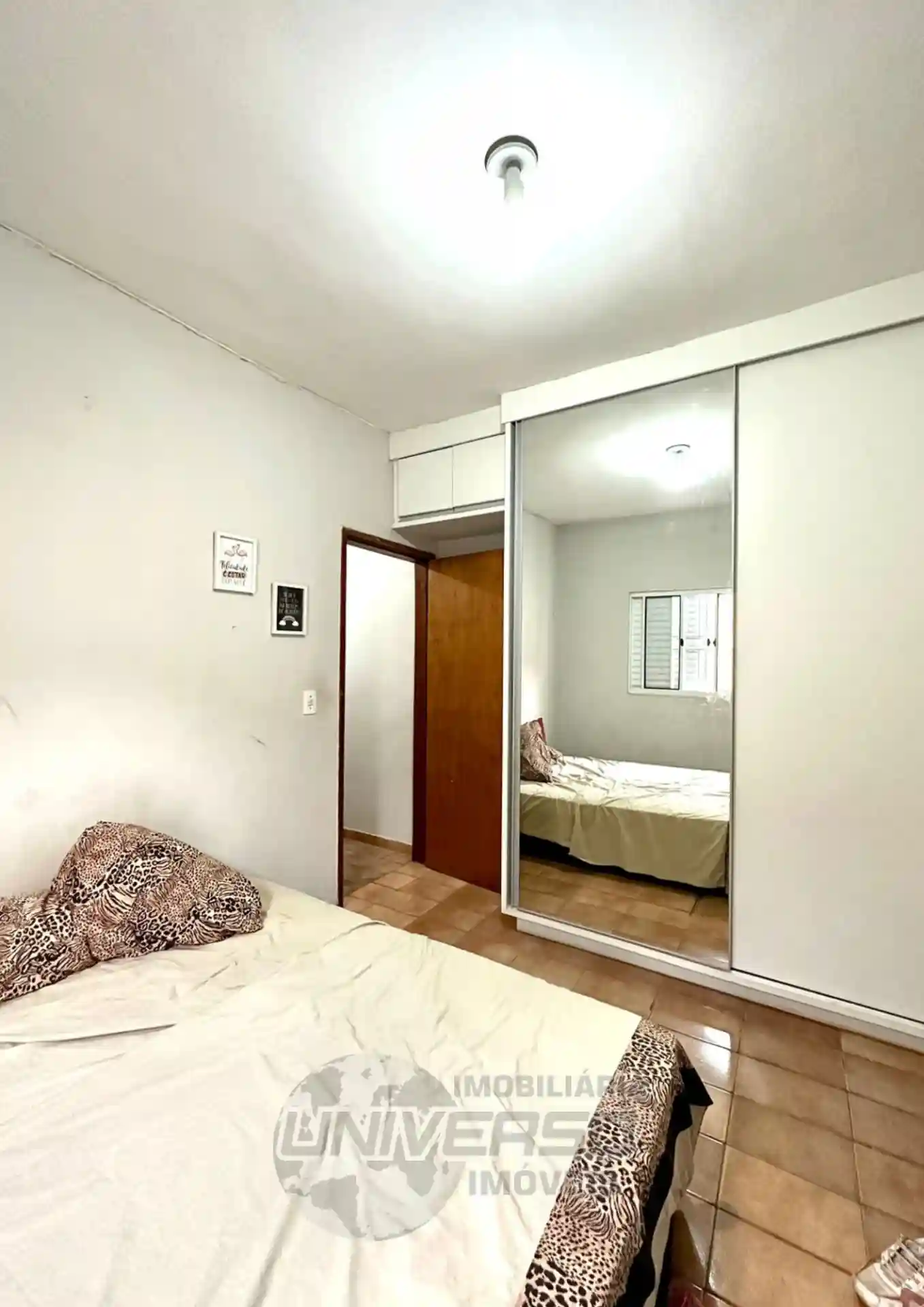 Casa com 5 quartos à venda, 170m² — foto 3 de 6