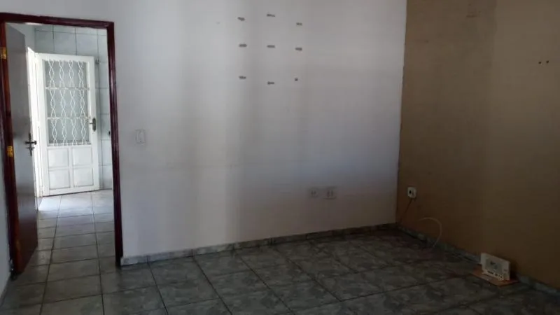 Casa à venda — foto 2 de 8