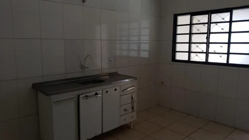 Casa à venda — foto 4 de 8