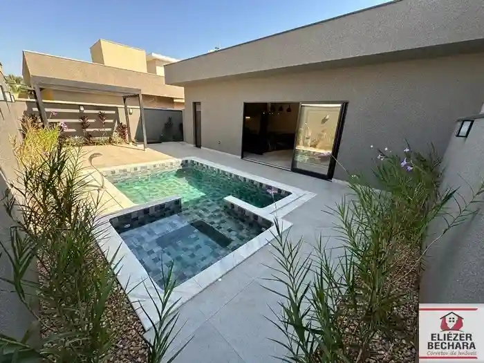 Casa de Condomínio com 3 quartos à venda, 204m² — foto 1 de 27