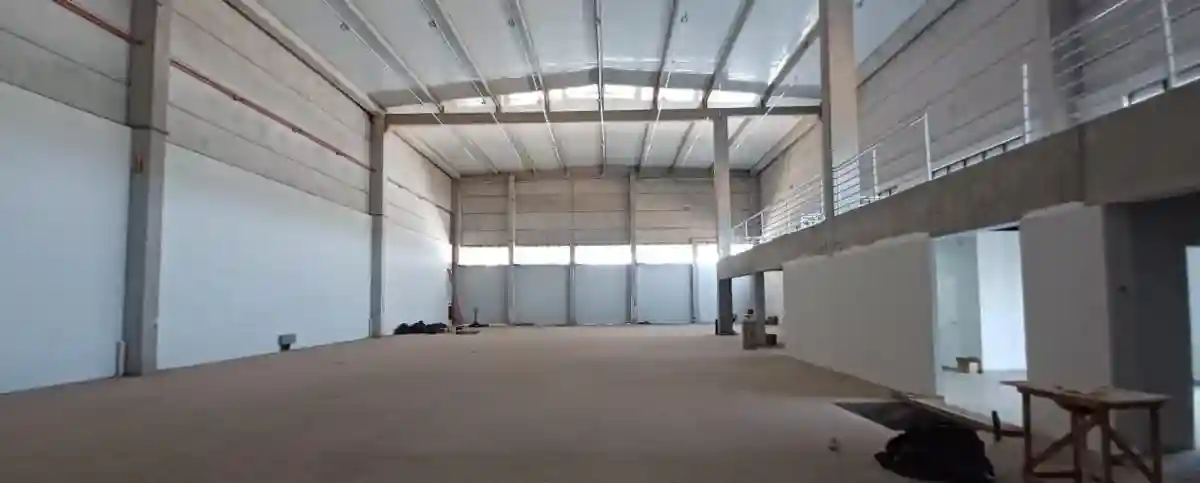 Imóvel Comercial  para aluguel, 112337m² — foto 2 de 11