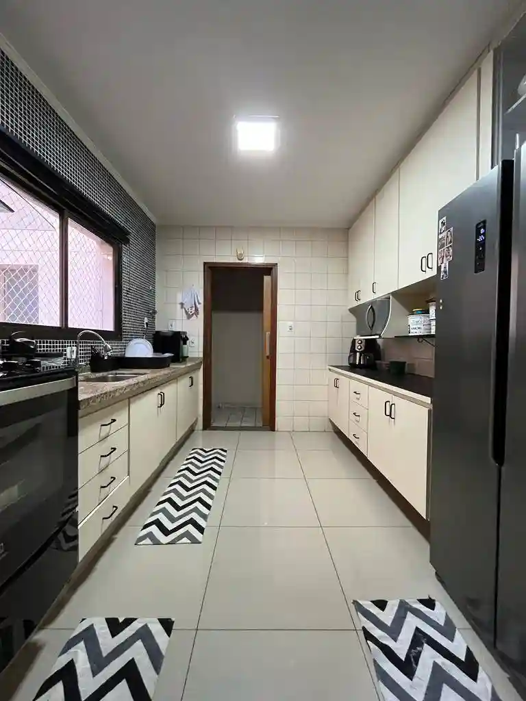 Apartamento com 3 quartos à venda, 120m² — foto 10 de 32