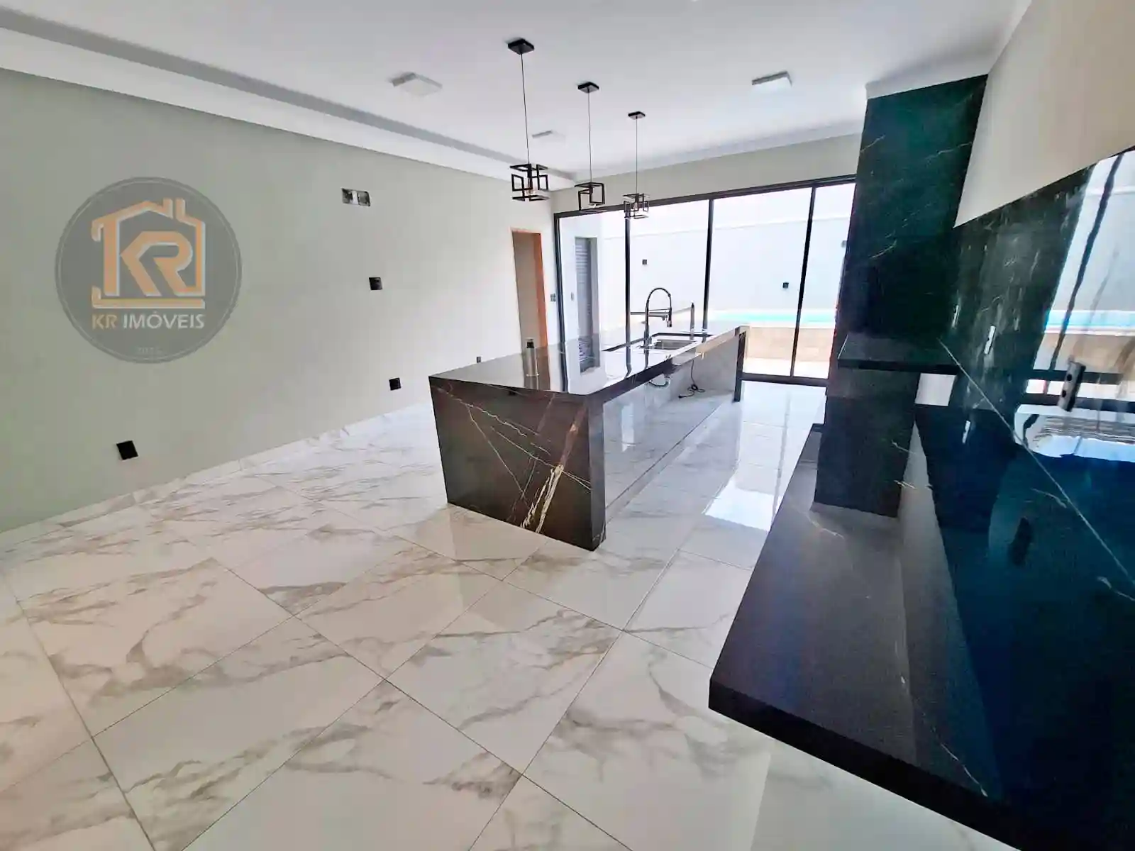 Casa de Condomínio com 2 quartos à venda, 193m² — foto 13 de 25