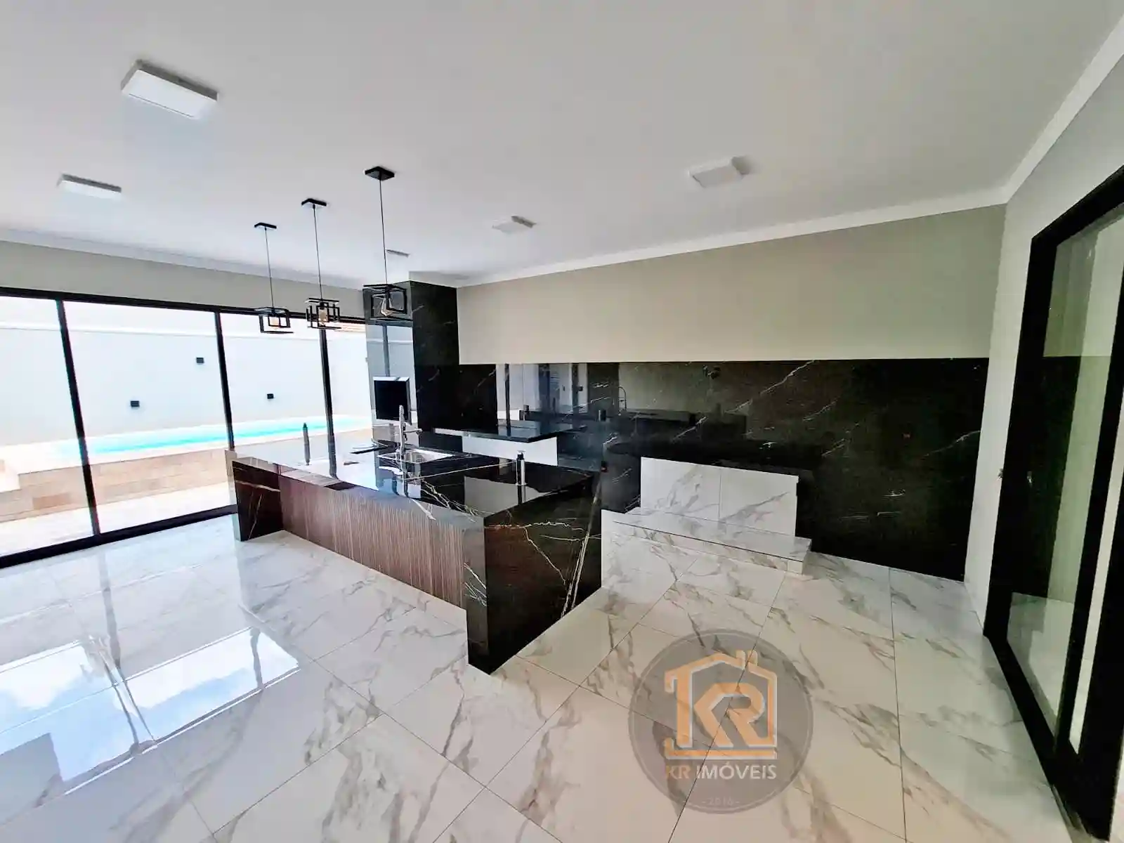 Casa de Condomínio com 2 quartos à venda, 193m² — foto 10 de 25