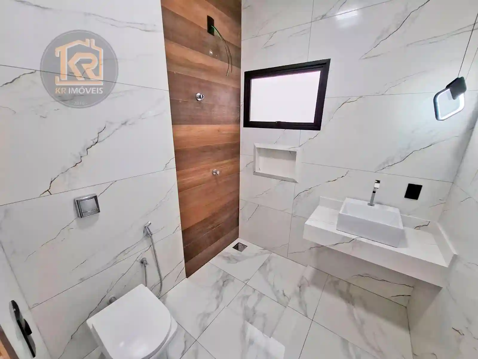 Casa de Condomínio com 2 quartos à venda, 193m² — foto 16 de 25