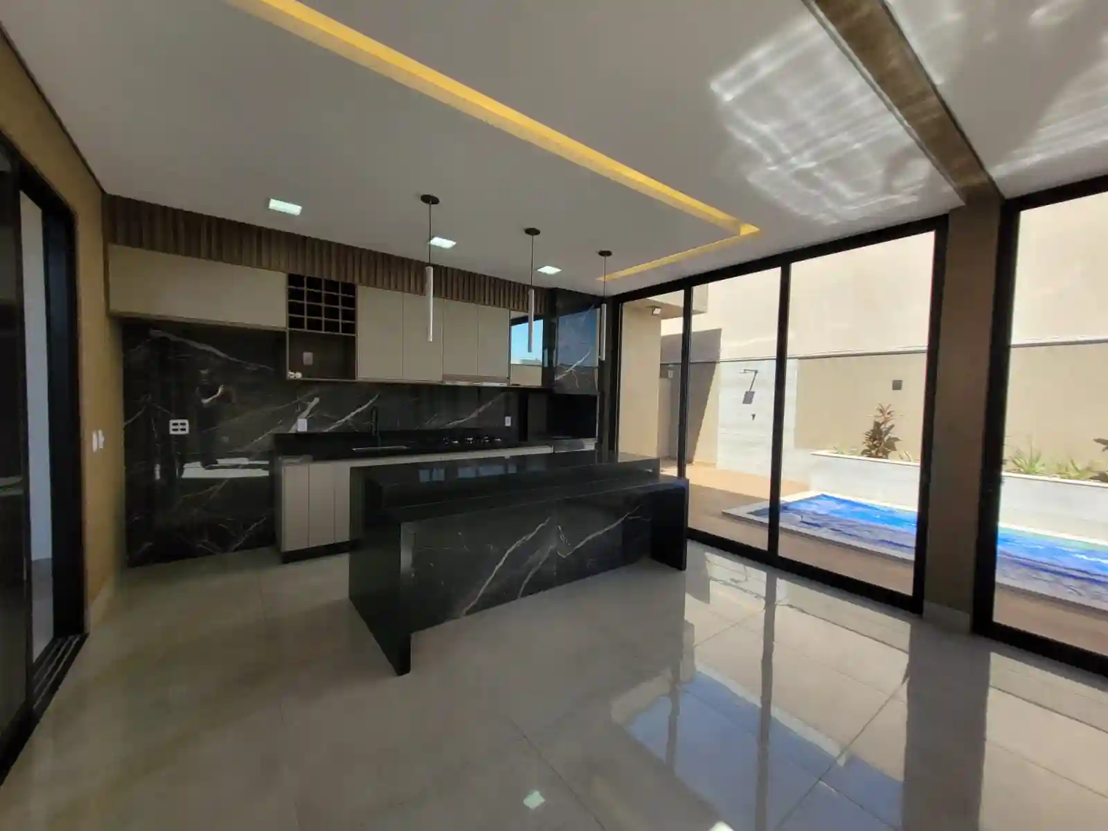Casa de Condomínio com 3 quartos à venda, 287m² — foto 17 de 24