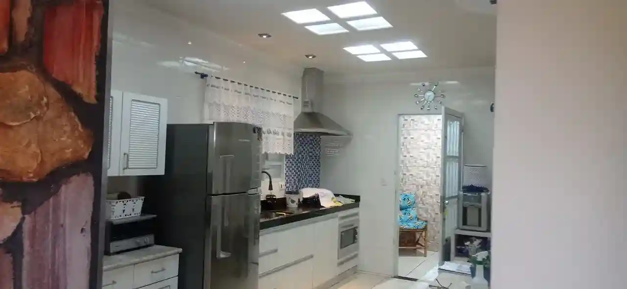 Casa com 3 quartos à venda, 200m² — foto 5 de 19