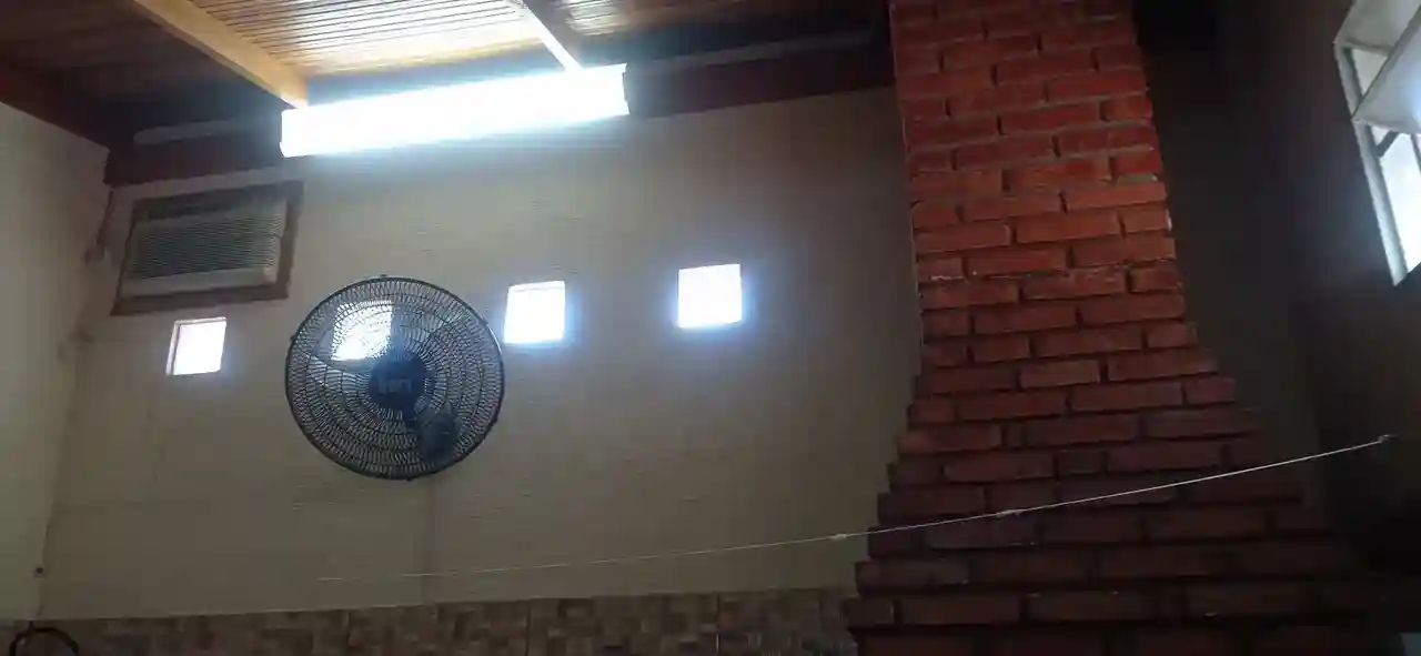 Casa com 3 quartos à venda, 200m² — foto 11 de 19