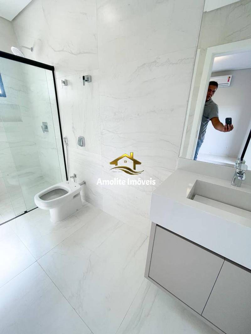 Casa de Condomínio com 4 quartos à venda, 295m² — foto 53 de 54