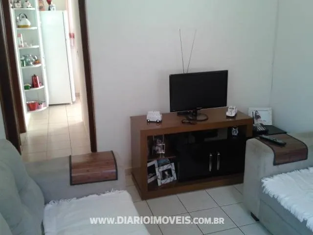 Casa à venda — foto 1 de 2