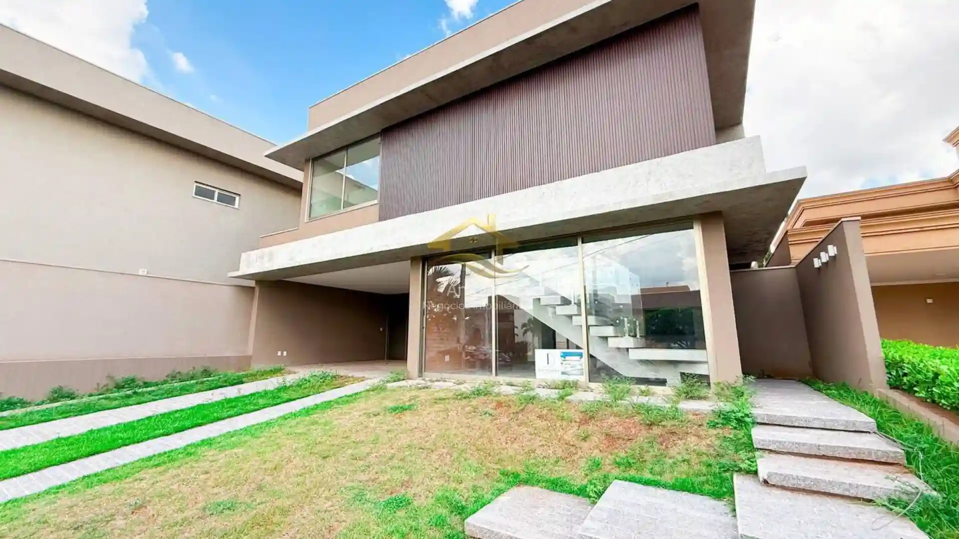 Casa de Condomínio com 3 quartos à venda, 275m² — foto 1 de 21