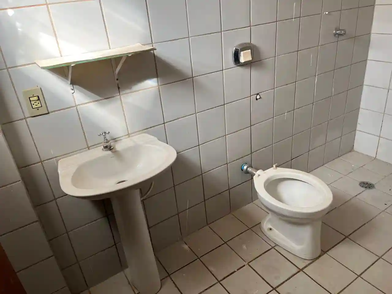 Apartamento com 3 quartos para aluguel, 80m² — foto 12 de 13