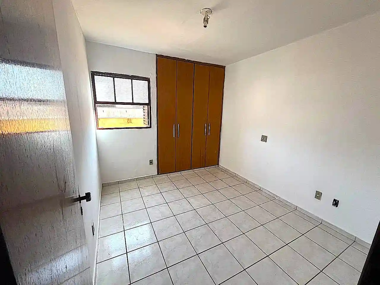 Apartamento com 3 quartos para aluguel, 80m² — foto 4 de 13