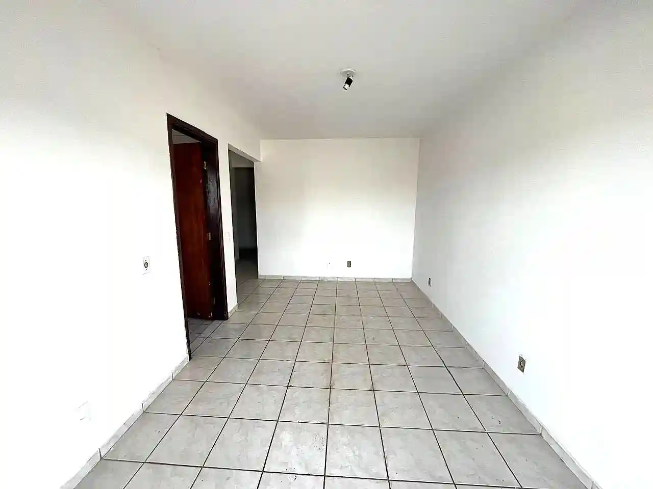 Apartamento com 3 quartos para aluguel, 80m² — foto 9 de 13