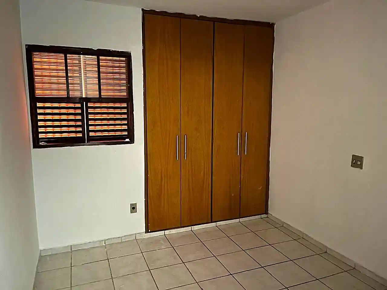 Apartamento com 3 quartos para aluguel, 80m² — foto 2 de 13