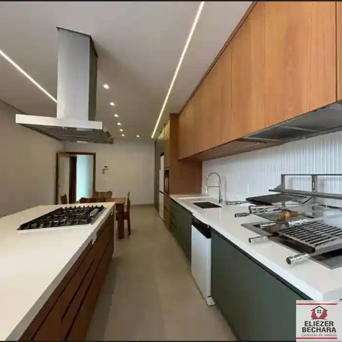 Casa com 3 quartos à venda, 176m² — foto 2 de 12