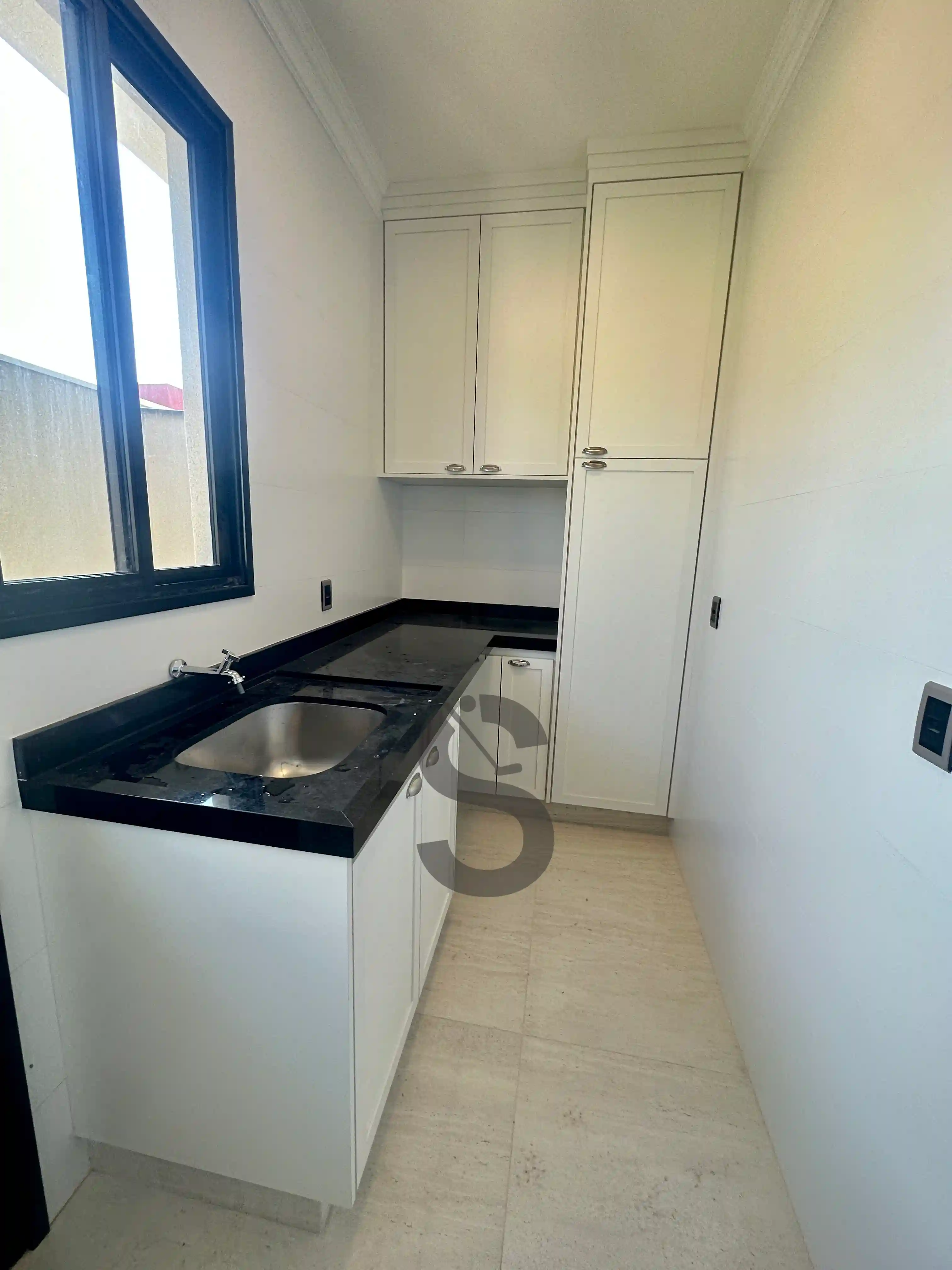 Casa de Condomínio com 3 quartos à venda, 230m² — foto 13 de 21