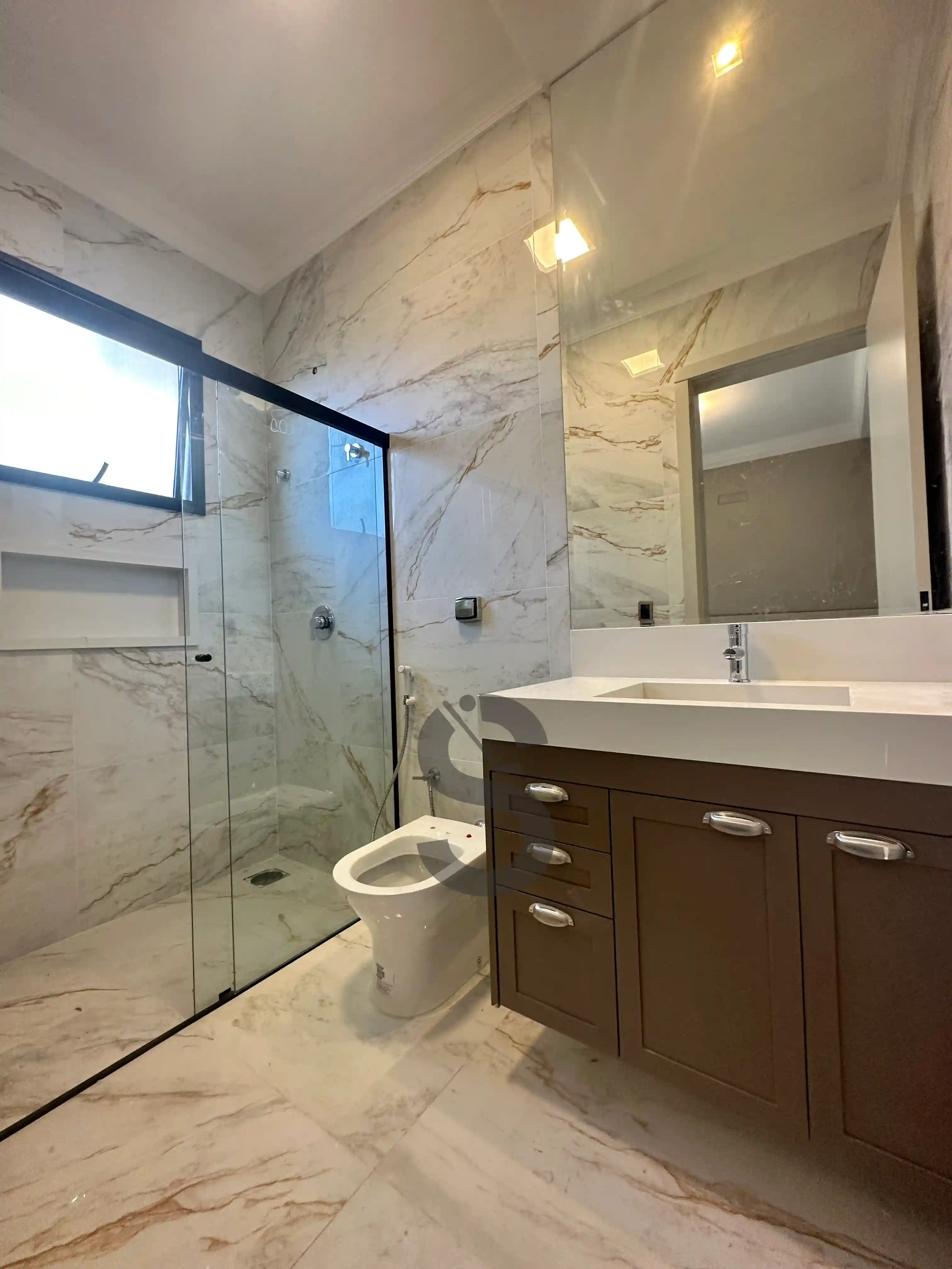 Casa de Condomínio com 3 quartos à venda, 230m² — foto 4 de 21